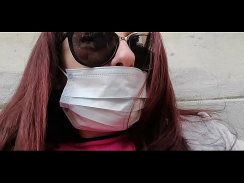 ❤️ Faigheann Nicoletta díoltas ar a comharsa agus pees ina gharáiste (Coraintín Iodálach Speisialta Covid19) ❤️ Porn linn ❌❤