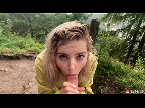 ❤️ Fáinleogann cailín cum tar éis blowjob poiblí - Eva Elfi ❤️  Porn  linn ❌❤